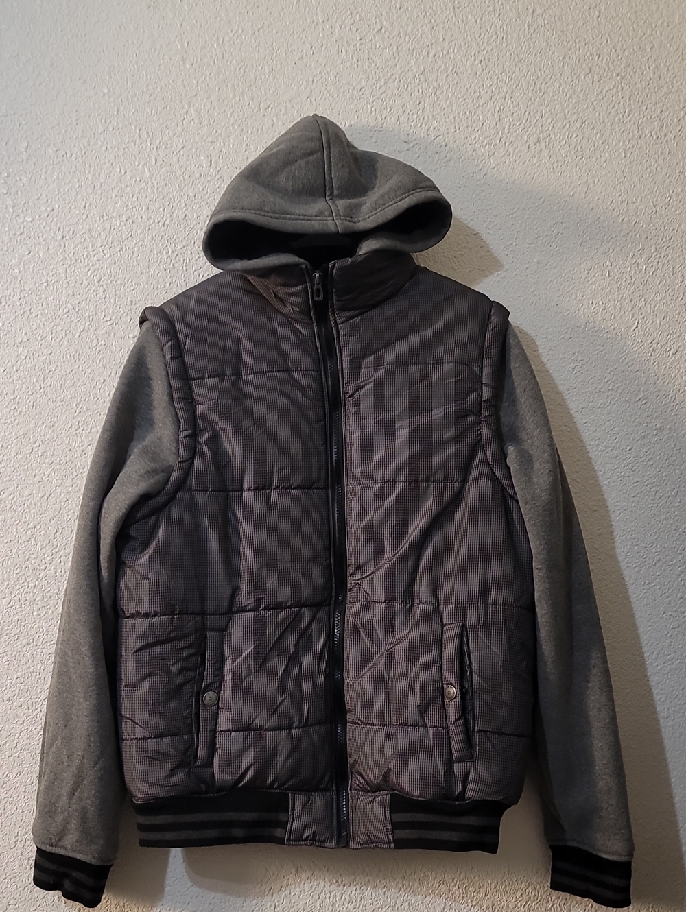 Men's Gray Quilted Hooded Bomber Jacket with Sleeve Contrast